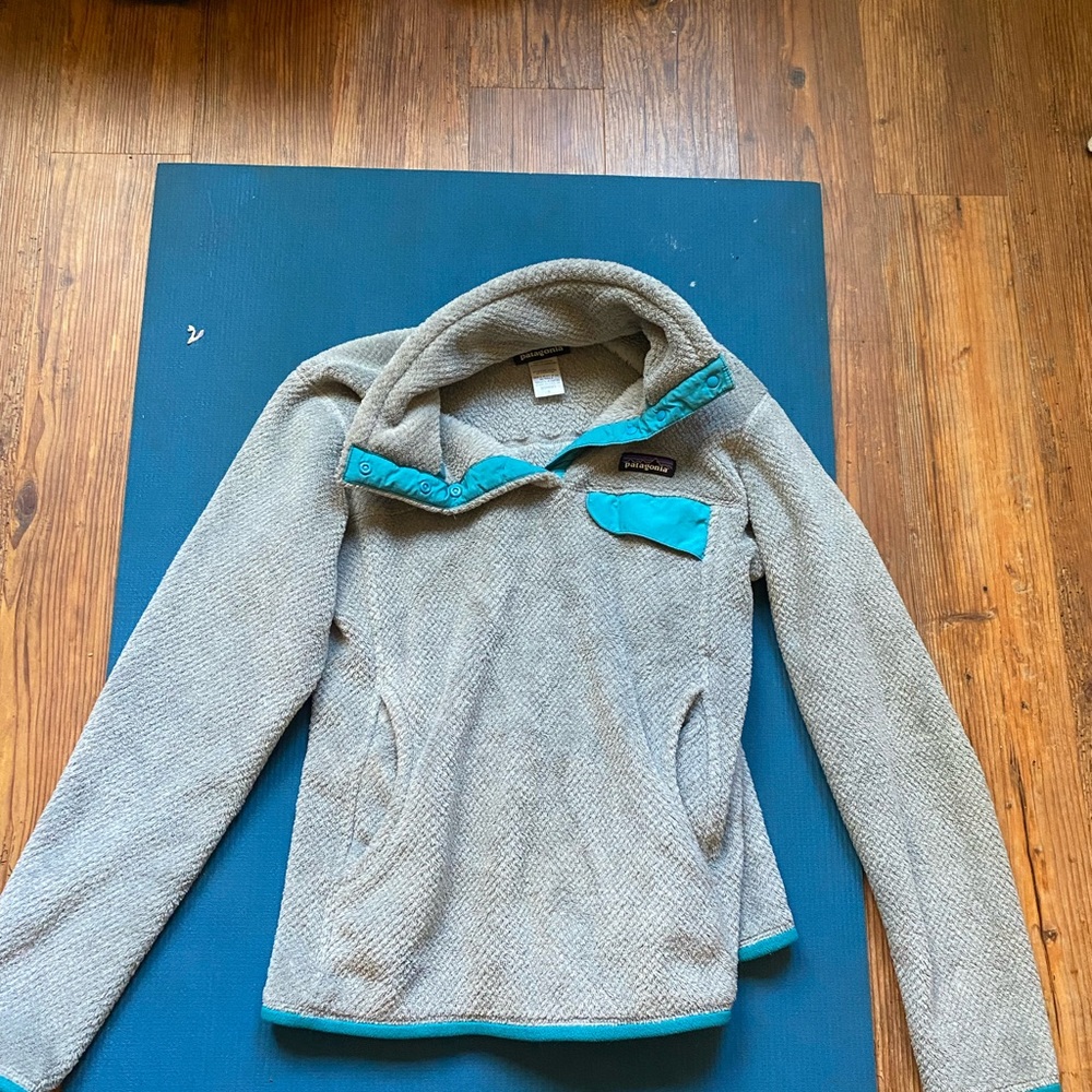 Patagonia snap tee sweatshirt
